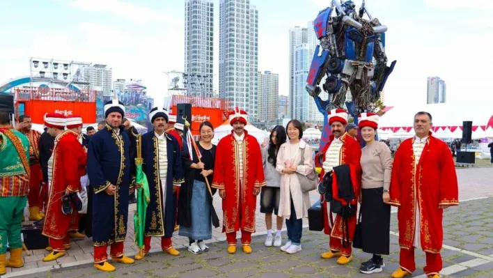 Kocaeli Mehter Takımı, Korelilerin gönlünü fethetti