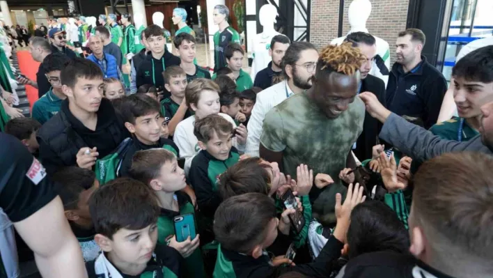 Kocaelispor'un yıldızı Dan Agyei'ye sevgi seli