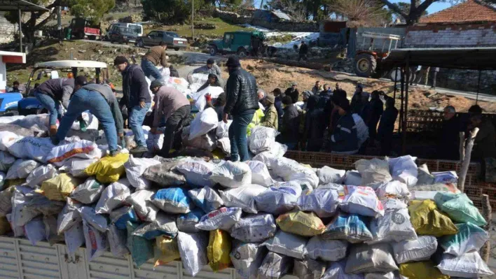 Koçarlı, depremzedelerin ısınması için seferber oldu