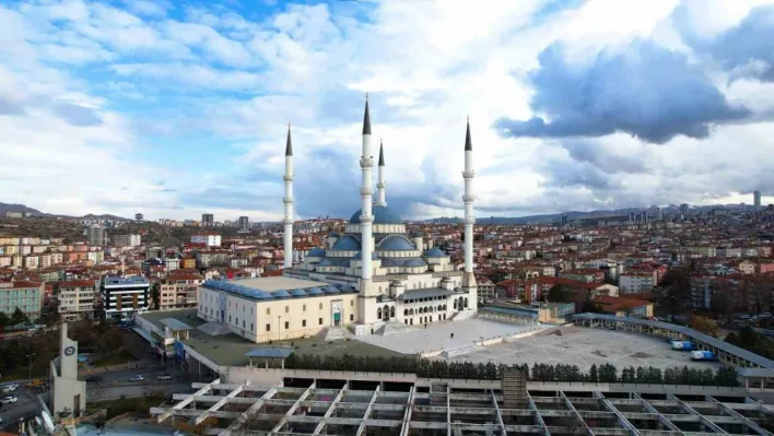 Kocatepe Camii'nin gökyüzü ile buluşması havadan görüntülendi