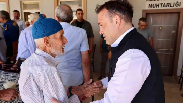 Kontrol altına alına yangın sonrası alevlerden etkilenen köylere ziyaret