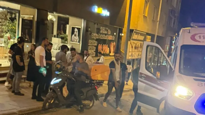 Kontrolden çıkan motorlu bisiklet bir işyerinin duvarına çarptı