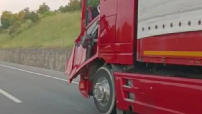 Kopan tır kapısını, emniyet kemeriyle bağlayarak yolculuk yaptı