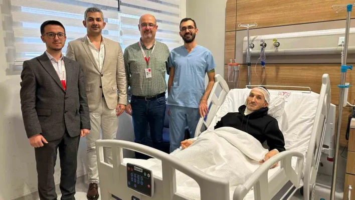 Kopmak üzere olan kulağı kurtarıldı