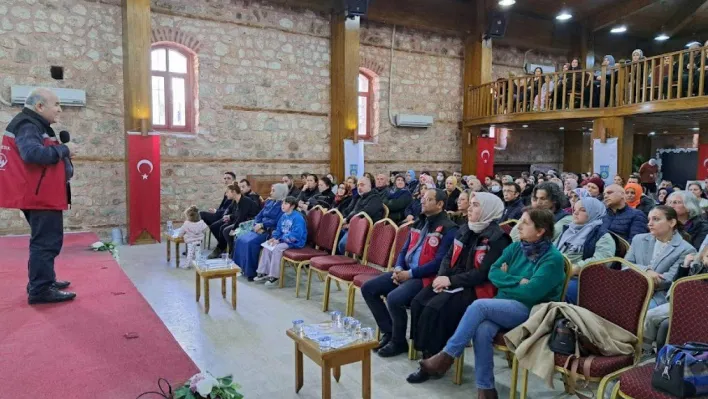 Koruyucu aile bilgilendirme toplantısına yoğun ilgi