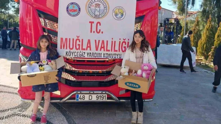 Köyceğizli Ceylin ve Filiz'den depremzede arkadaşları için duygu dolu hediye