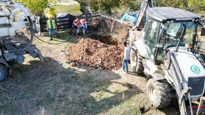 Köylerde kanalizasyon bakım ve onarım çalışmaları devam ediyor