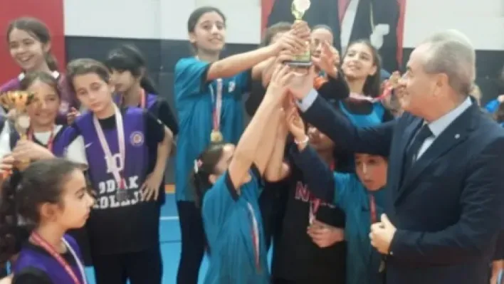 Küçük Kızlar Futsal Turnuvası'nda Şampiyon Belli Oldu!