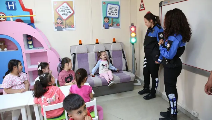 Küçükçekmece Belediyesi Çocuk Trafik Eğitim Parkı büyük ilgi görüyor