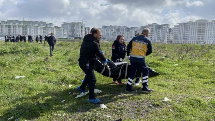 Küçükçekmece'de 21 yaşındaki genç arazide ölü bulundu