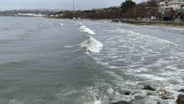 Küçükçekmece ve Avcılar'da lodos etkili oluyor