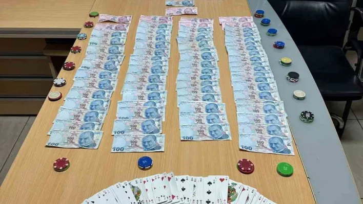 Kumarhaneye dönüşen eve polis baskını