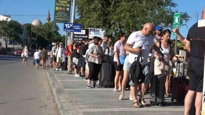 Kurban Bayramı'nda Türk tatilcilerden Yunan adalarına akın