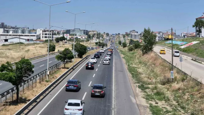 Kurban Bayramı tatili dönüşünde Trakya'dan İstanbul yönüne trafik yoğunluğu oluştu