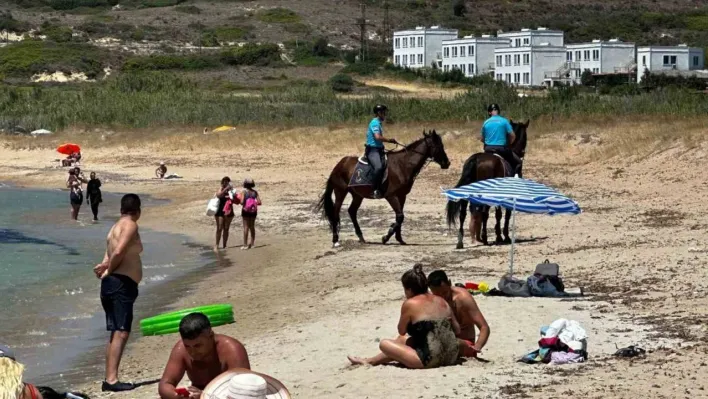 Kuzey Ege'nin turizm merkezi Bozcaada'da atlı birlikler göreve başladı