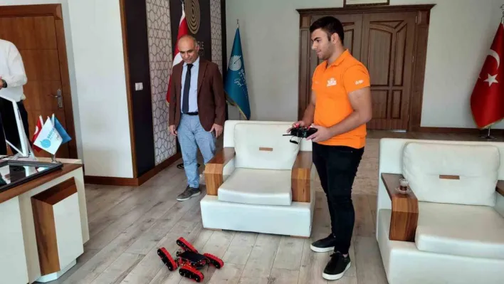 Lise öğrencilerinden 'hayat kurtaracak' robot