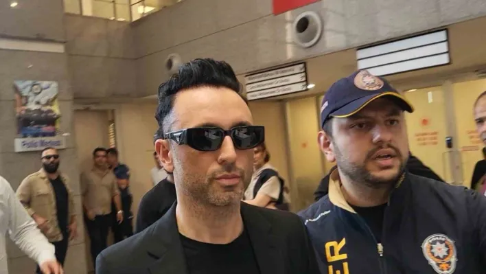 Mabel Matiz'e 'Perperişan' şarkı sözlerine yönelik soruşturmada 3 yıla kadar hapis talebi