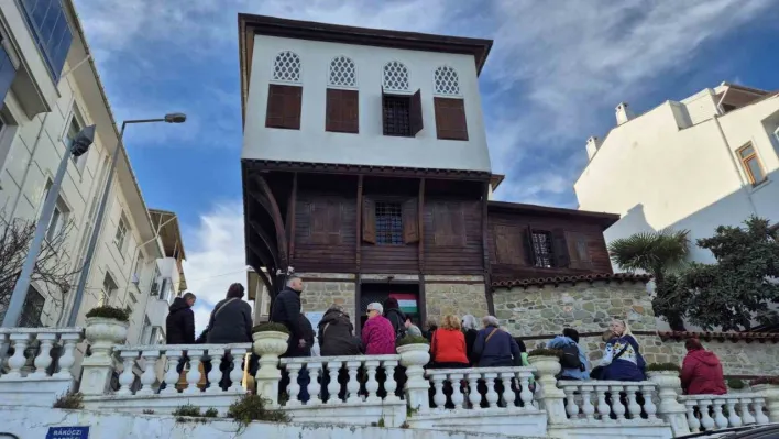 Macar Kralı'nın müzesi Bulgar turistlerin gözdesi oldu