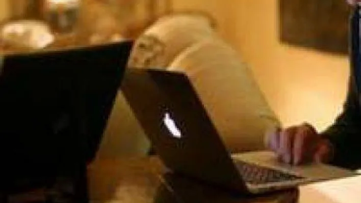 Machintosh'un virüs zırhı delindi