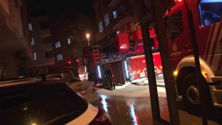 Madde bağımlısı kaldığı evi yaktı, korku dolu anlar yaşandı