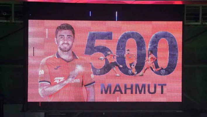 Mahmut Tekdemir, Başakşehir formasıyla 500. maçına çıktı