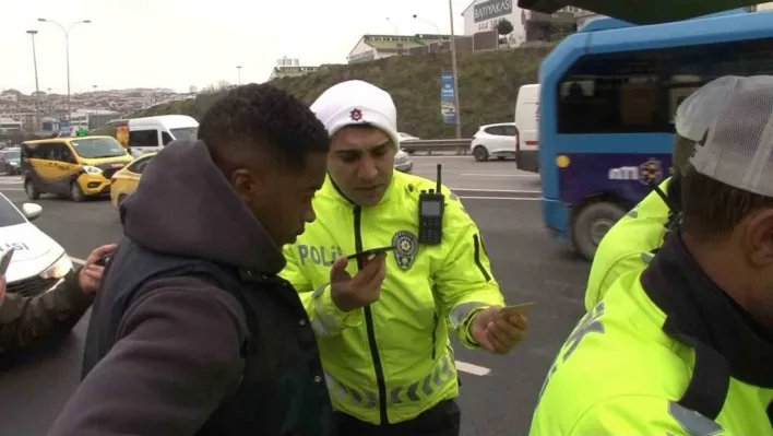 Maltepe'de emniyet şerit ihlali yapan Pendiksporlu Kappel denetime takıldı