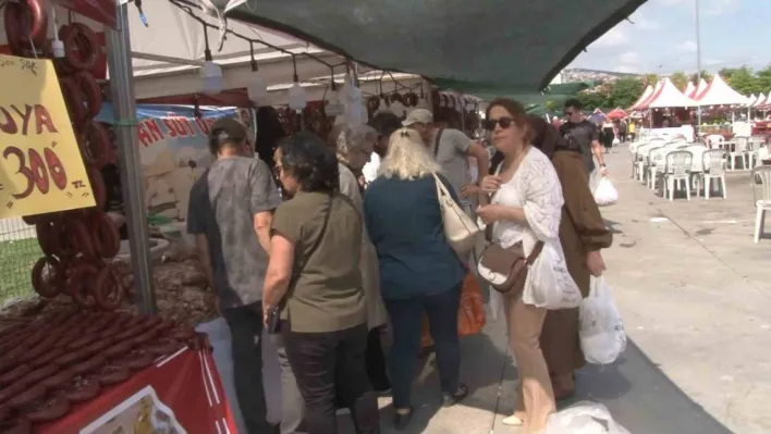 Maltepe'de Hatay Dayanışma Günleri'ne vatandaşlardan yoğun ilgi