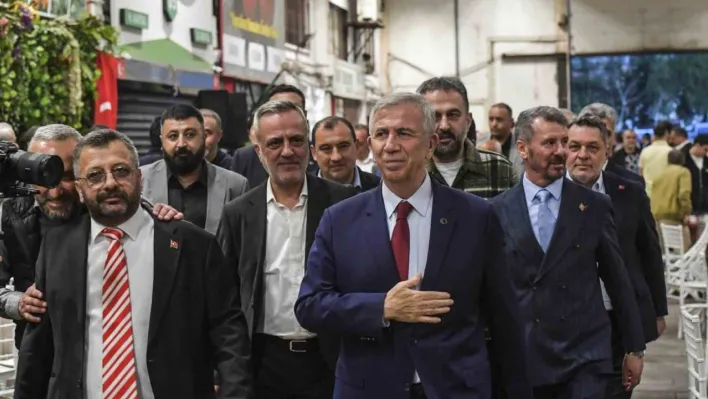 Mansur Yavaş'tan seçim sonrası ilk ziyaret Ankara Toptancı Hali'ne