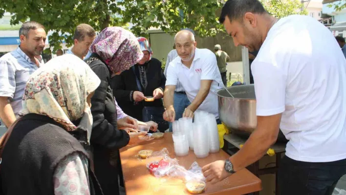 Manyas'ta aşure hayrı