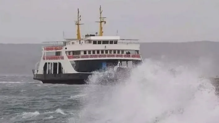 Marmara'da olumsuz hava şartları nedeniyle deniz seferleri iptal edildi