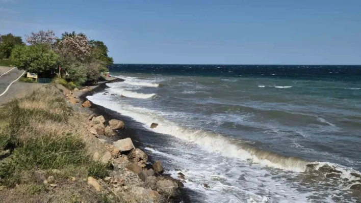 Marmara'da şiddetli poyraz etkili oluyor