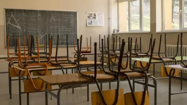 MEB'den yarın okulların tatil olduğu iddialarına yalanlama