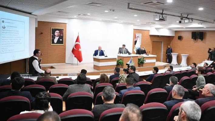 Mecliste depremde yaşamını yitirenler anıldı