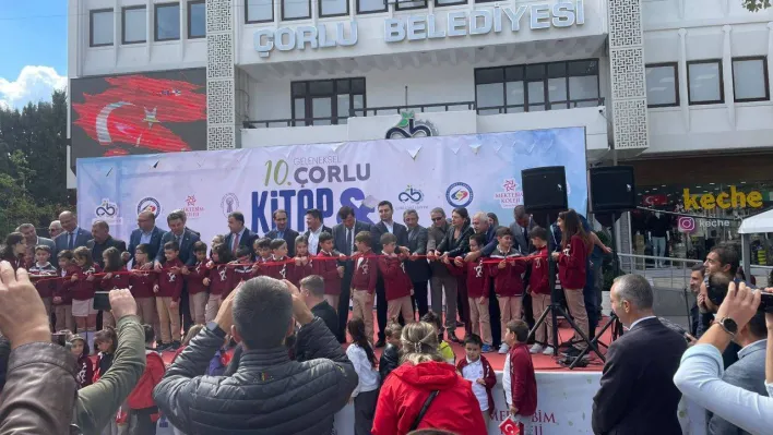 Mektebim Koleji Kitap Fuarına Sponsor Oldu