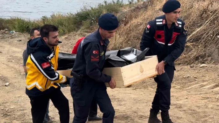 Meriç Nehri'nde çürümüş bir erkek cesedi bulundu