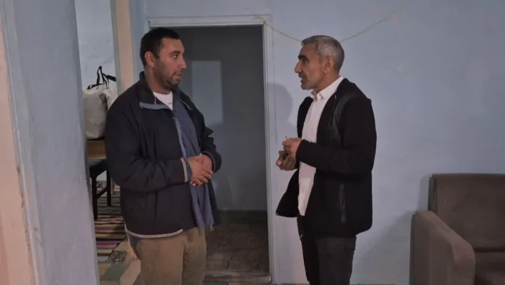 Mersin'den İstanbul'a uzanan buruk bir hayat hikayesi: Annesinin kabul etmediği engelli adama muhtar sahip çıktı