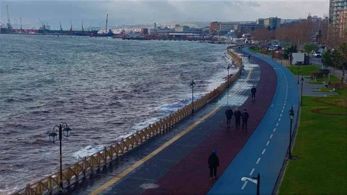 Meteoroloji uyarmıştı: Marmara'da şiddetli fırtına