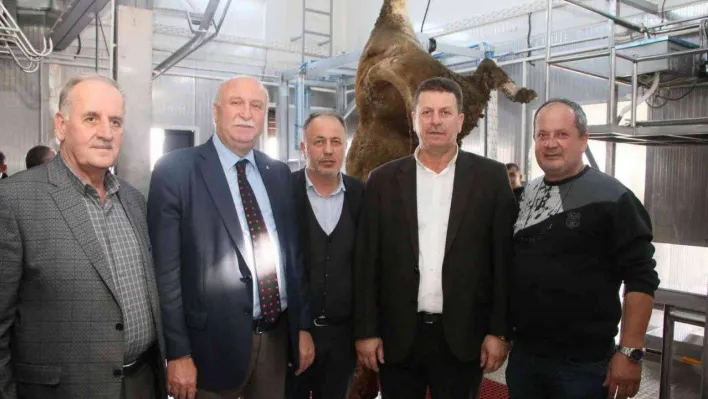 Mezbaha ve Hayvan Borsası Projesi'nde ilk kesim