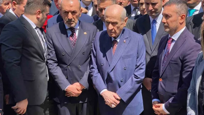 MHP Lideri Bahçeli, Ülkücü Şehitler Anıtı'nı ziyaret etti