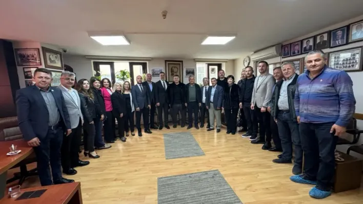MHP Silivri Teşkilatından Muhtarlar Derneği Başkanı Serhat Ateş'e Hayırlı Olsun Ziyareti