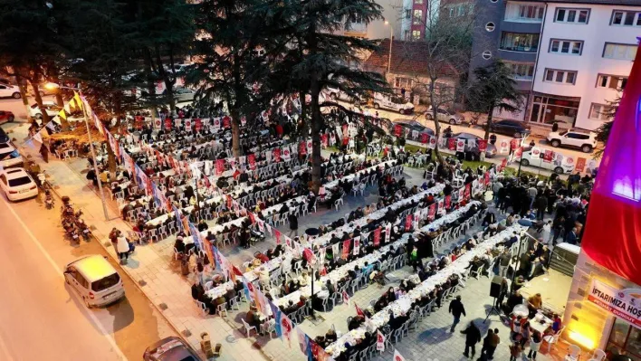 MHP Söğüt'te vatandaşları iftarda buluşturdu
