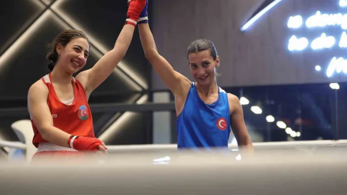 Milli boksör Ayşen Taşkın, Riyad'da altın madalyaya ulaştı