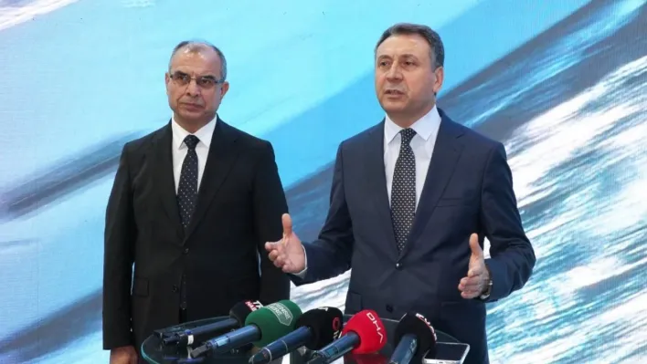 Milli Savunma Bakanlığı'nın yerli gemileri fuarda göz doldurdu