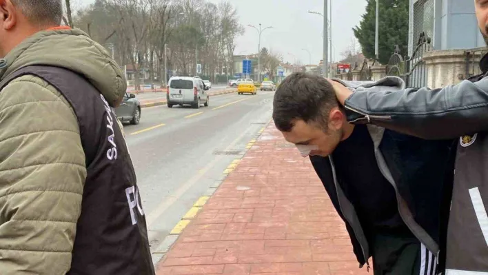 Minibüste pompalı tüfekle öldürmüştü, mahkemece tutuklandı