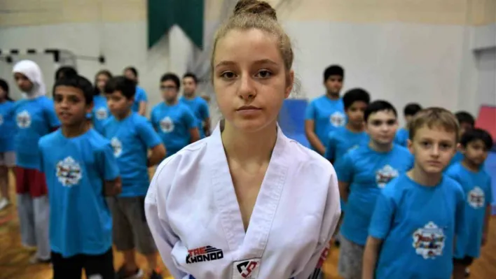 Minik judo ve taekwondocular sertifikalarını aldı