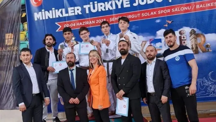 Minikler Türkiye Judo Şampiyonası'nda Kırklarelili sporcu kürsüde