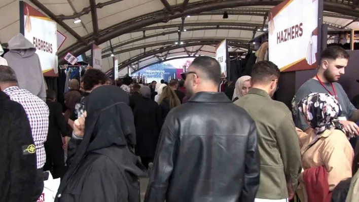 Modanın kalbi Merter'de atıyor: Merter Giyim Festivali 5. kez kapılarını açtı