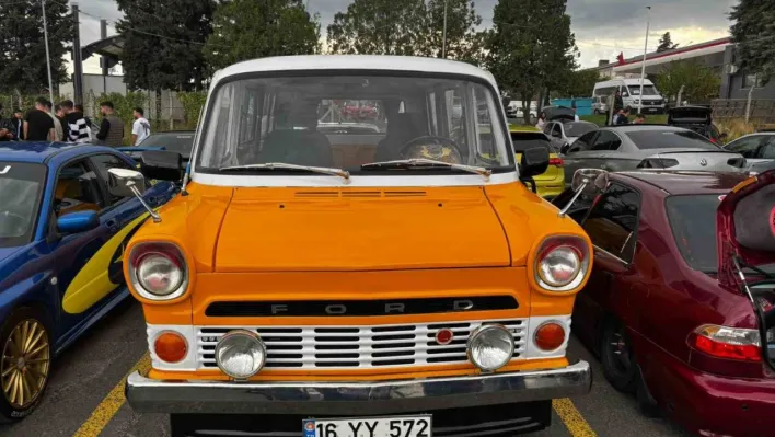 Modifiye tutkunları Lüleburgaz'da bir araya geldi