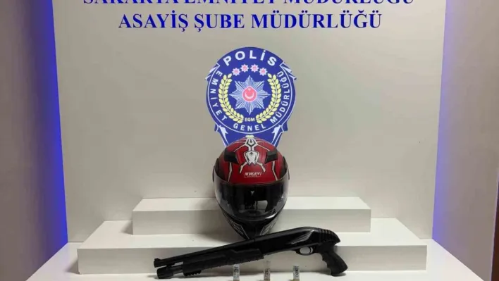 Motosiklet kaskıyla geldi, tüfekle 2 kişiyi yaraladı: 3 gözaltı