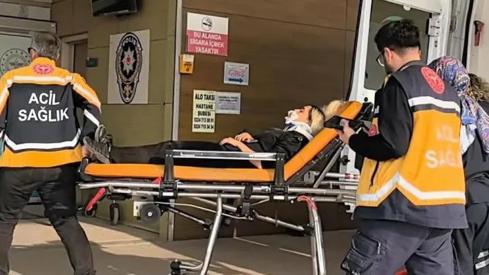 Motosikletin çarptığı kadın yaralandı